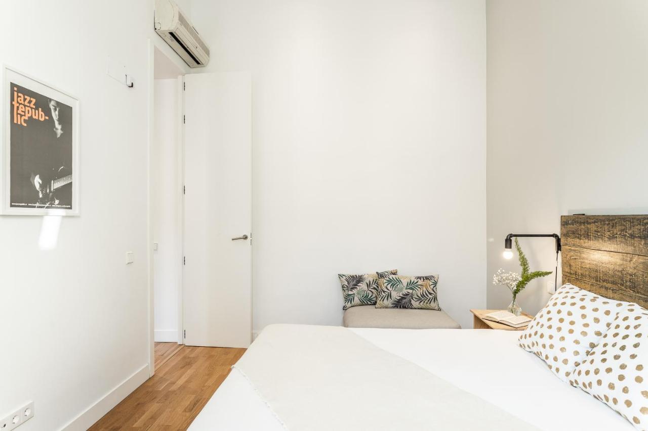 Waou Sol V - Alquiler De Corta Duracion Appartement Madrid Buitenkant foto